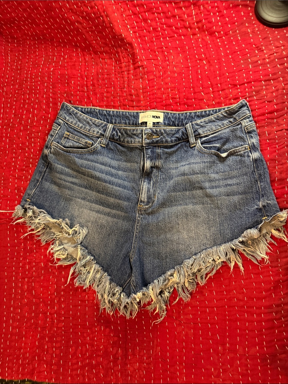 Fashion Nova Distressed Frayed V-Hem Denim Shorts - Blue